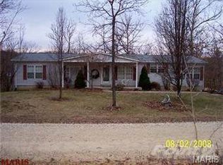 935 Oak Dr, New Haven, MO 63068