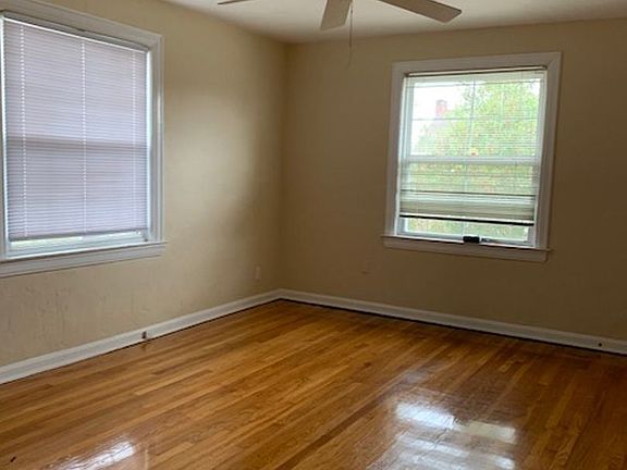 4th image of 1261 Belmont Ter #4