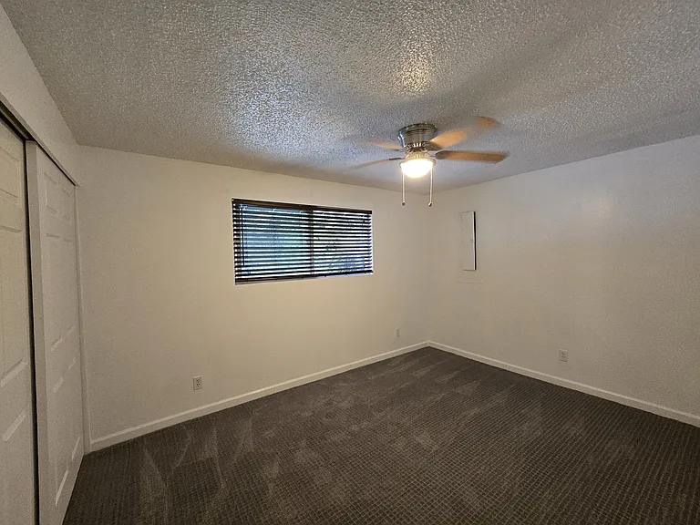 20618 Kelly Lake Rd E — Photo 10