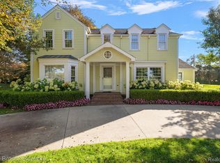 6131 Golfview Dr, Bloomfield Hills, MI 48301