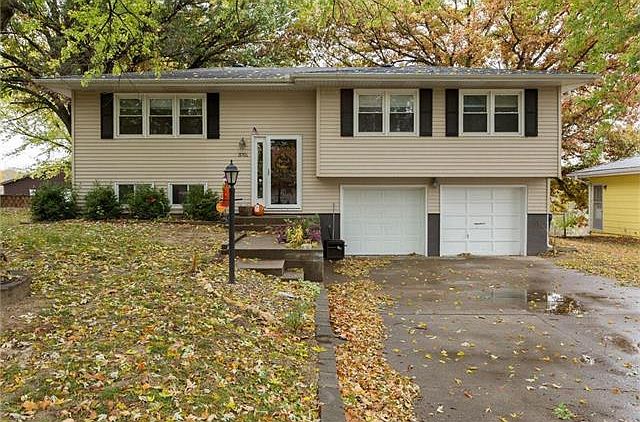 1st image of 3701 S 31st St