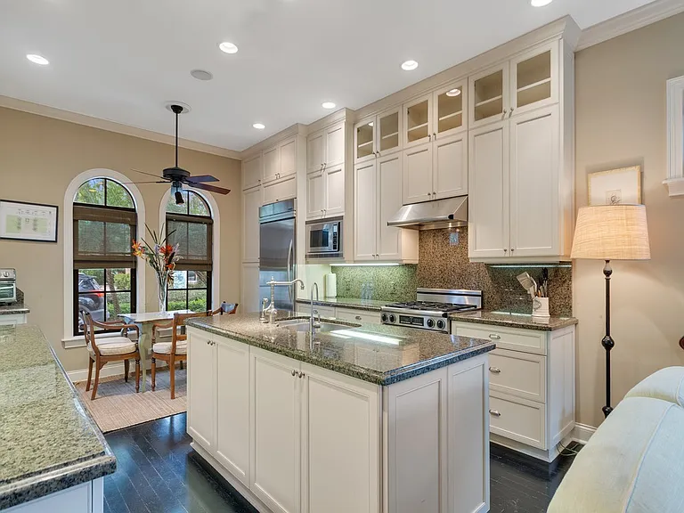 2646 Cardinal Dr — Photo 10