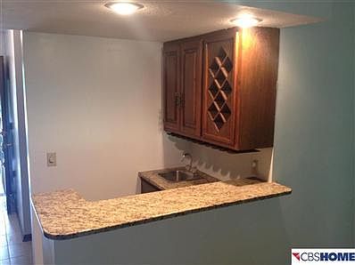 5th image of 604 Woodbine Dr