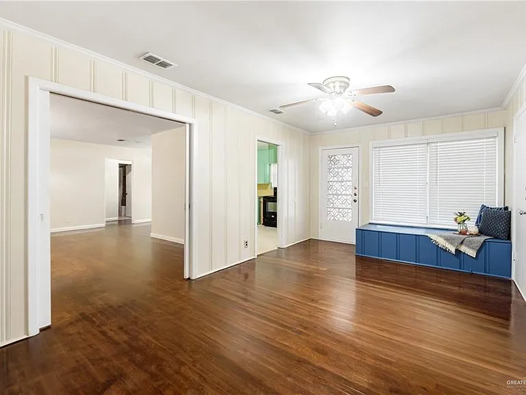 439 Quince Cir — Photo 6