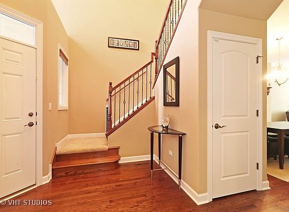 2nd image of 1529 Ashbury Pl