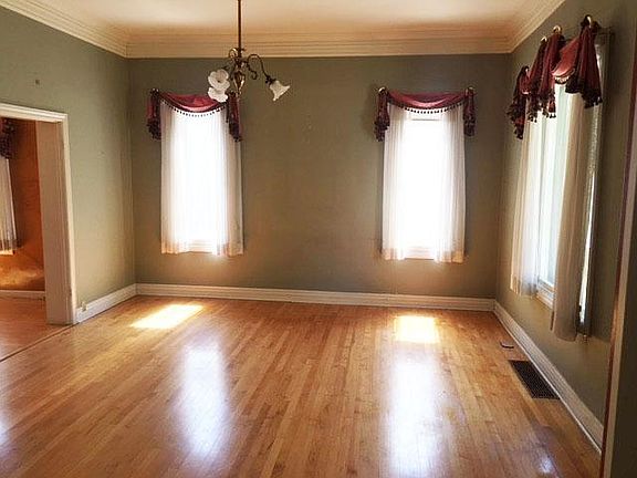 Living Room 3