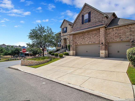 2nd image of 902 Gazania Hill