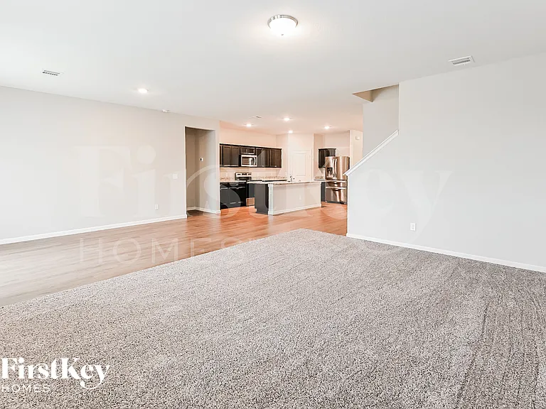 10080 Pappas Dr — Photo 7