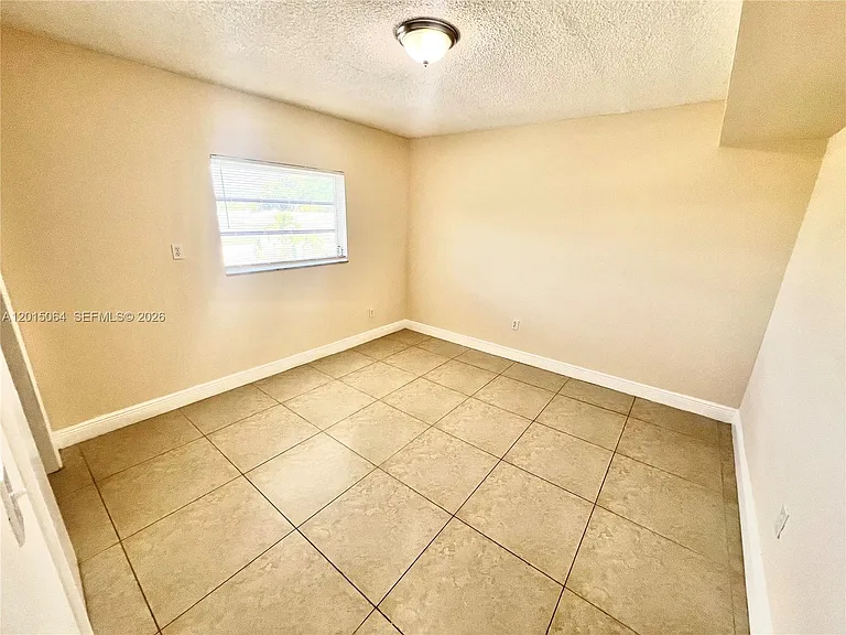685 NE 85th St #8 — Photo 6