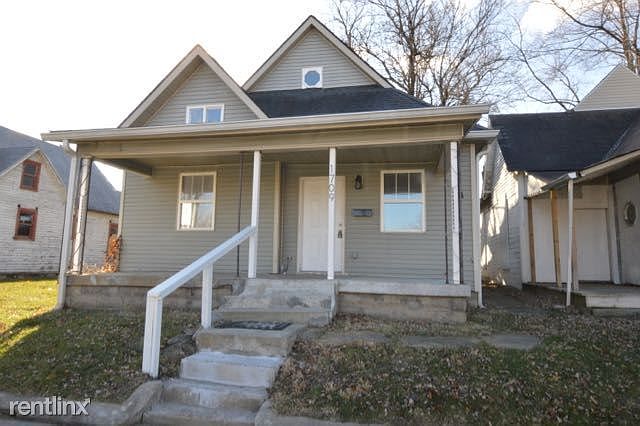 1st image of 1907 Hoyt Ave