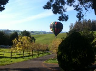 31 Wambold Ln, Petaluma, CA 94952