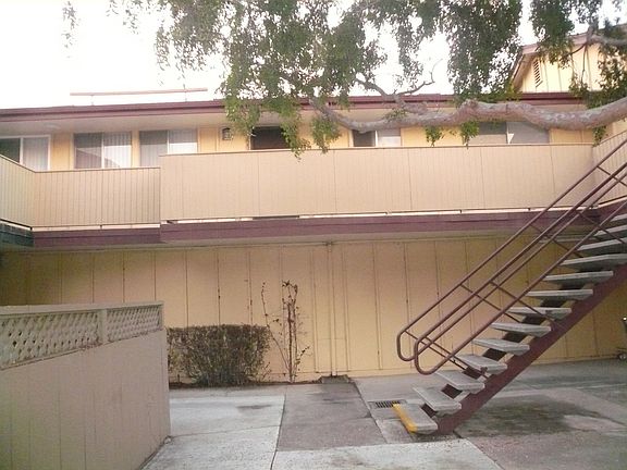 4th image of 3021 Los Prados St APT 222