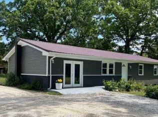 3321 White Cemetery Rd, Cookeville, TN 38501