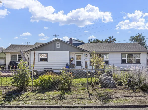 663 NE Knoll Ave, Roseburg, OR 97470