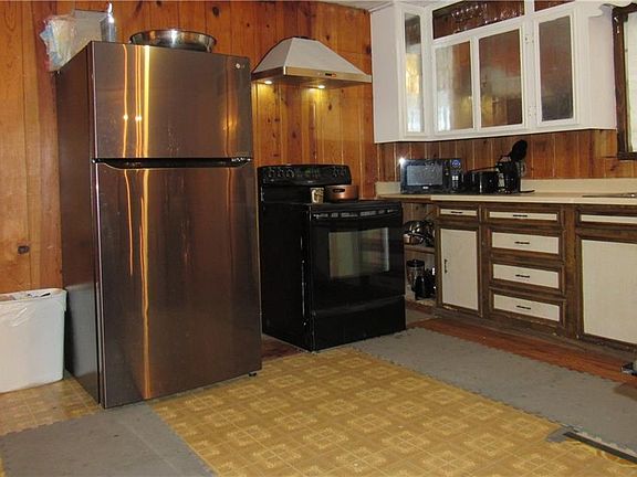 5th image of 1009 W Madison St