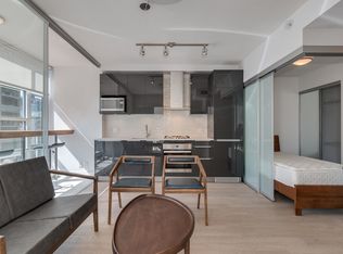 1283 Howe St #2105, Vancouver, BC V6Z 0E3
