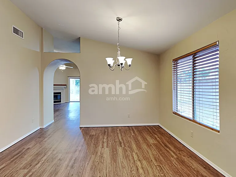 7607 S Wildberry Ave — Photo 8