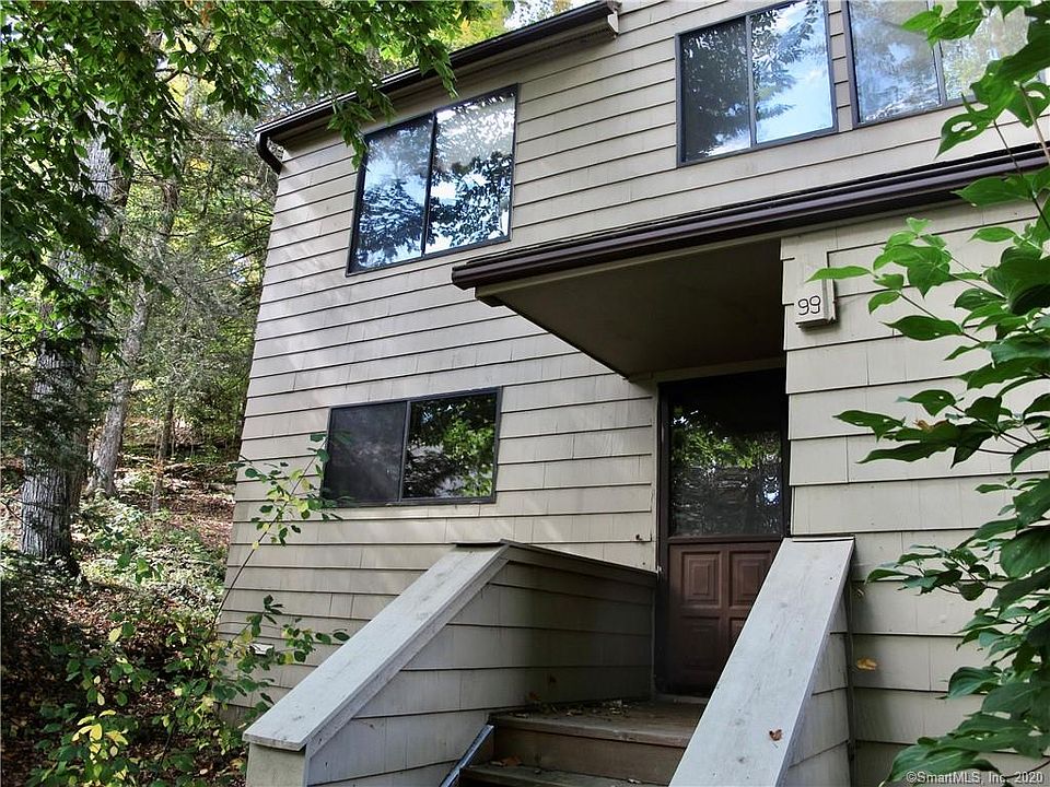 99 Woodside Circle