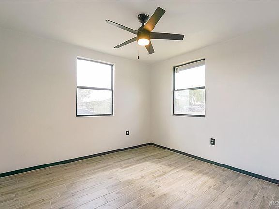 4th image of 3903 E Lopez Dr