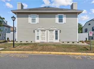 742 Ridge Cir, Chesapeake, VA 23320