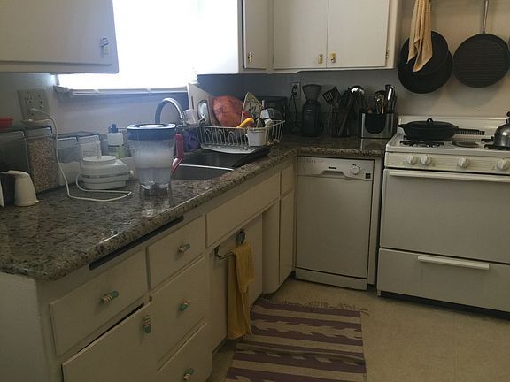 5th image of 3800 Albright Ave