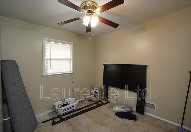 4580 S Fox St — Photo 7