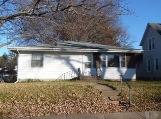 1904 Orchard St, Burlington, IA 52601