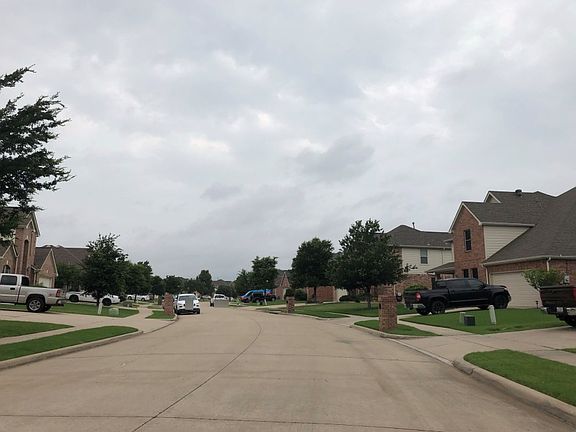 5th image of 2469 Bridgeport Dr
