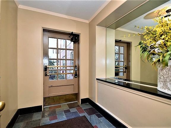 3rd image of 15925 Van Aken Blvd APT 301E