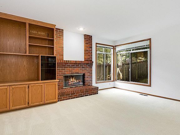 4th image of 17805 NE 104th Way