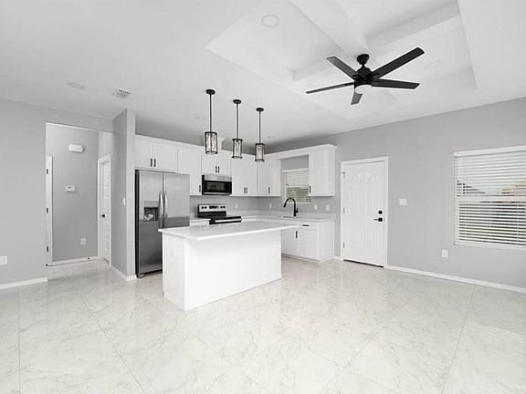 2nd image of 811 N Woodson Ave APT 2