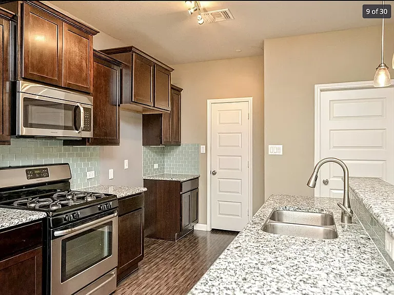 1620 Bryant Dr #101 — Photo 13