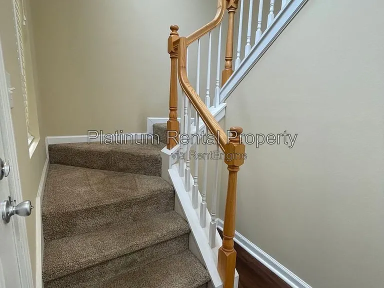 144 Pointe Cir — Photo 4