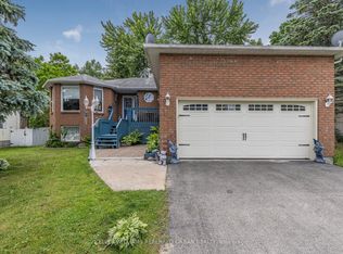 31 John Dillingno St, Tay, ON L0K 2A0