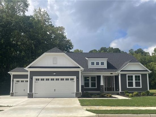 157 Long Cove Dr, Suffolk, VA 23435