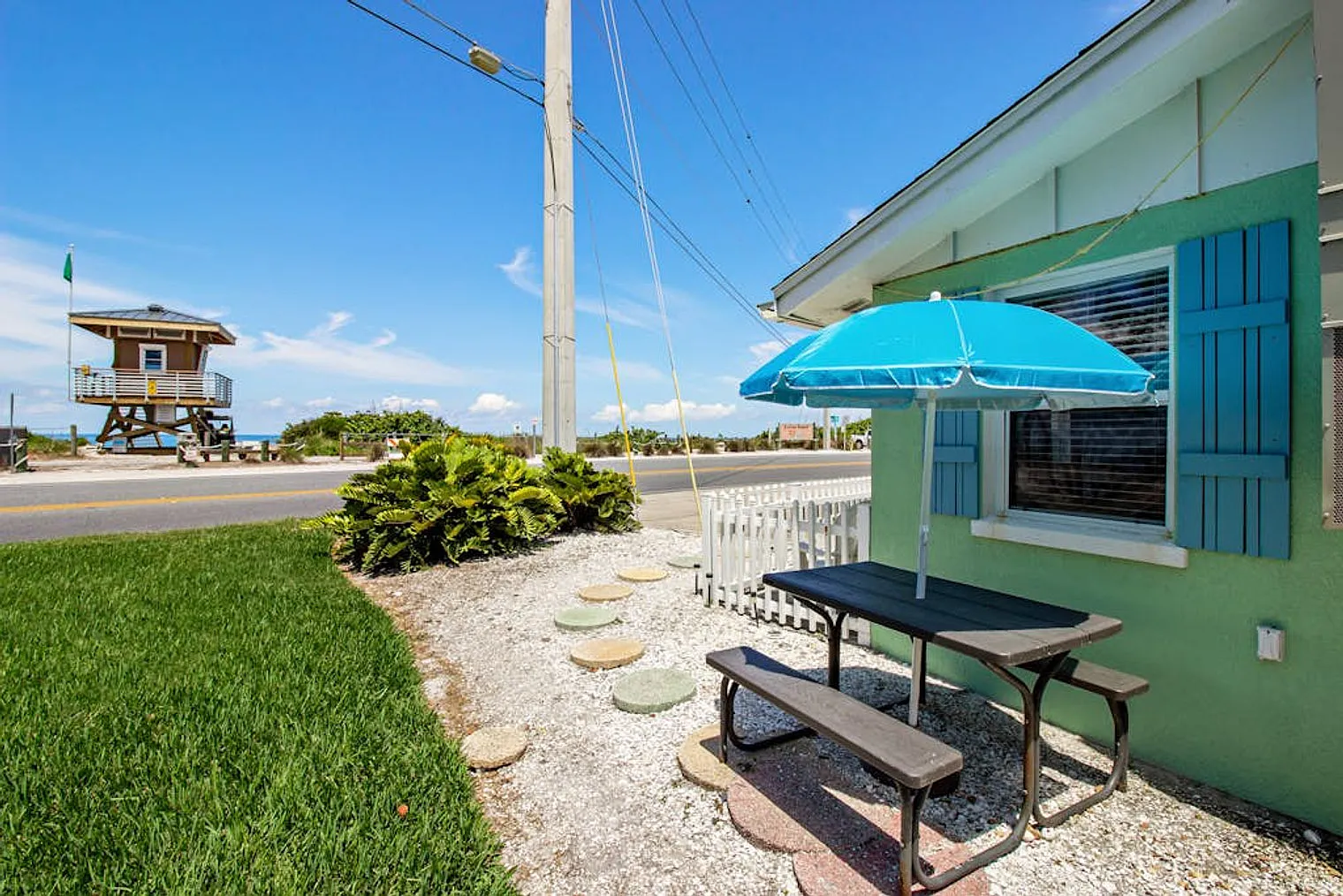 1 bed, 1.0 bath, 602 sqft, $3,674 — Photo 3