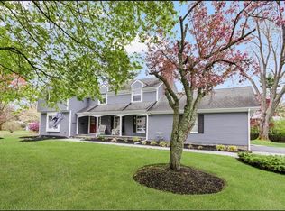 1 Pierce Ct, Barrington, RI 02806