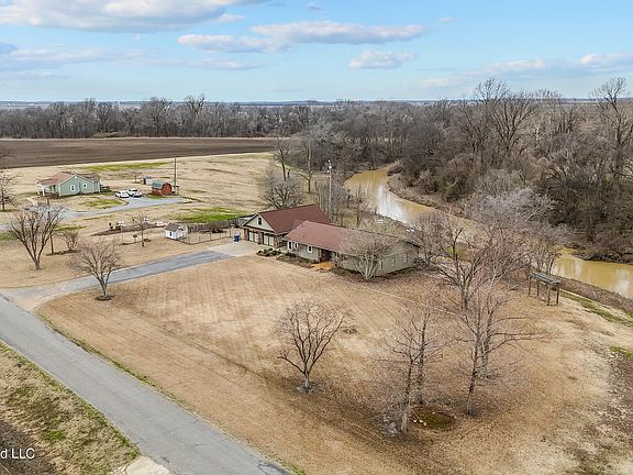 3rd image of 3777 Sunflower School Rd