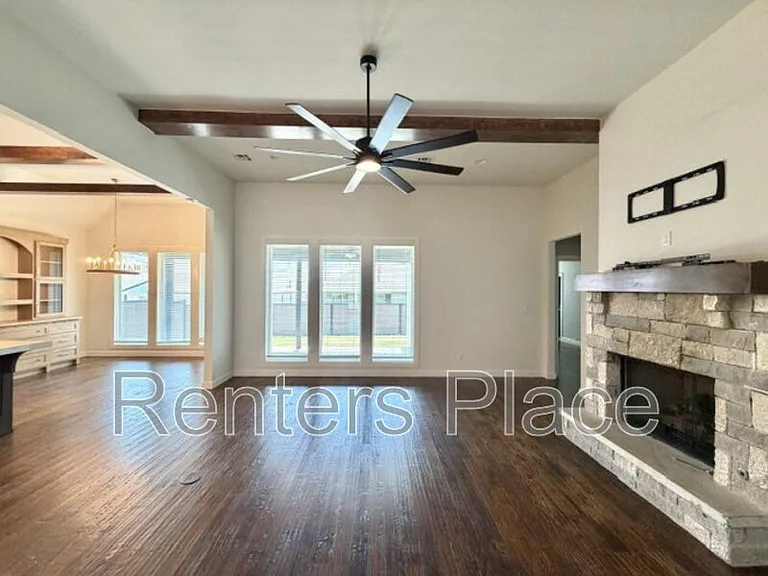 803 E Delmar Pl — Photo 6