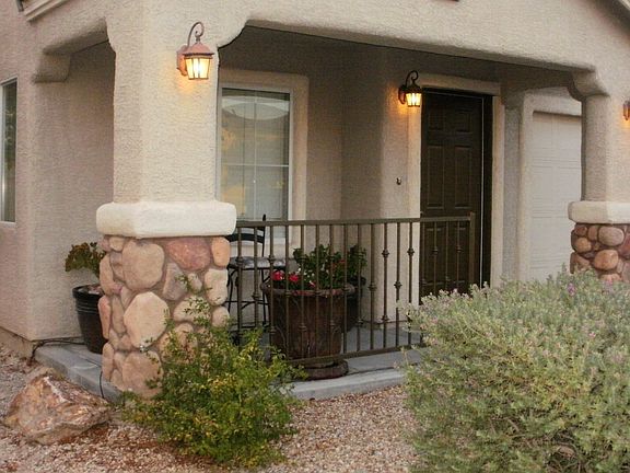 2nd image of 8429 Spencer Canyon St