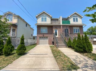 293 Poultney St #WHL, Staten Island, NY 10306