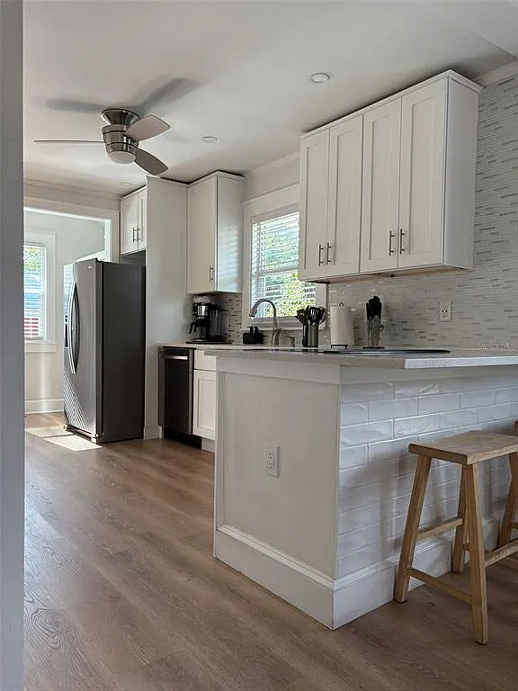 3 bed, 2.0 bath, 1468 sqft, $2,700 — Photo 4