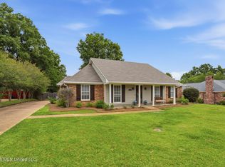212 Cobblestone Dr, Madison, MS 39110