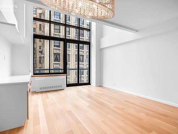 3rd image of 250 W 89th St APT 7D