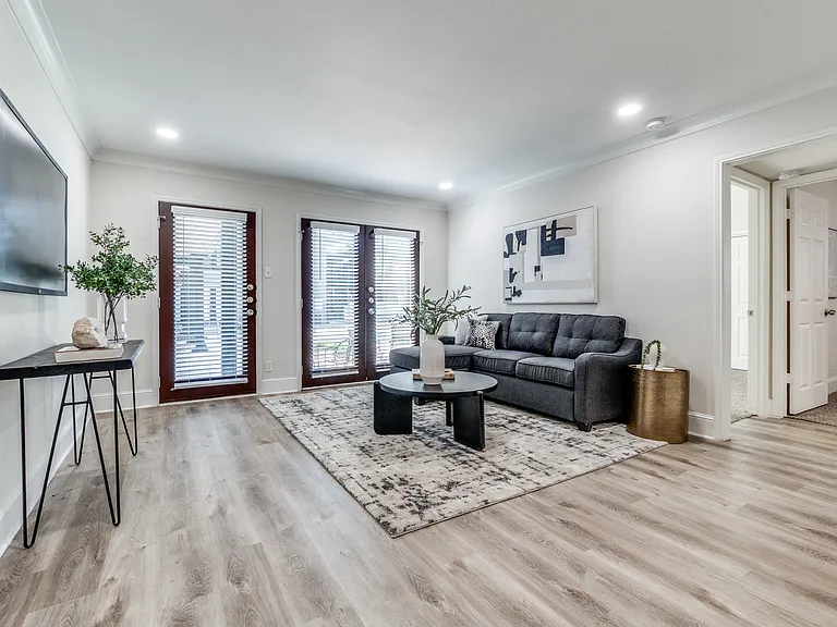 10211 Regal Oaks Dr #120 — Photo 4