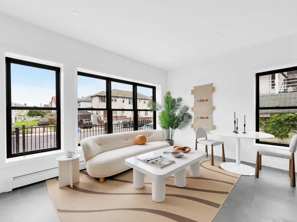 3749 Neptune Avenue image 2 of 13
