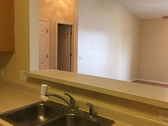 4th image of 2295 Pinnacle Ct APT 312