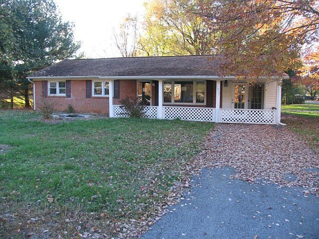 1st image of 1577 Birch Ave
