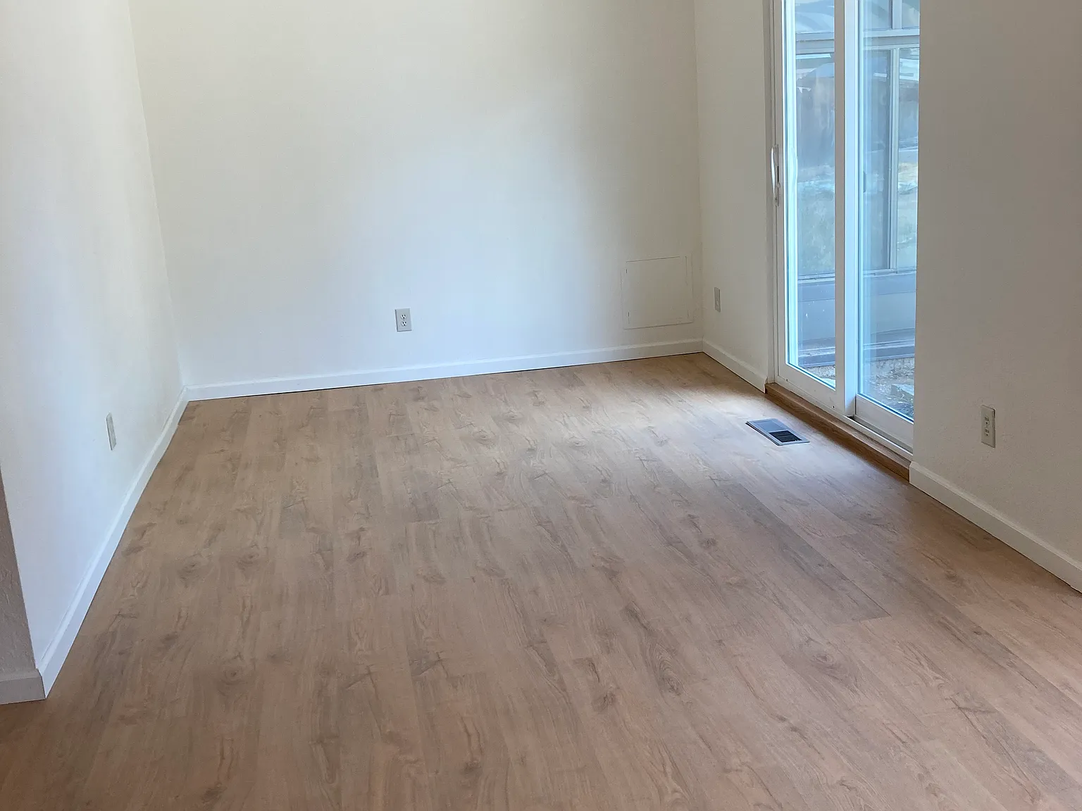 1 bed, 600 sqft, $2,000 — Photo 3