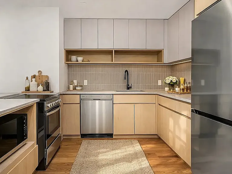 217 Cabrini Blvd #6C — Photo 6